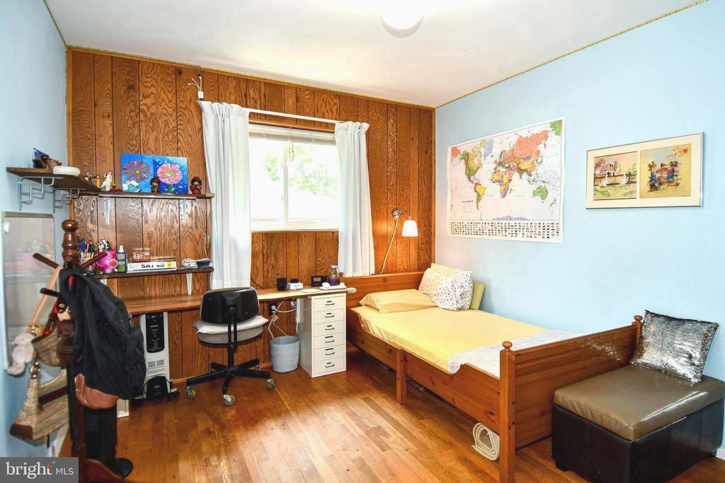 3602 SANDY COURT