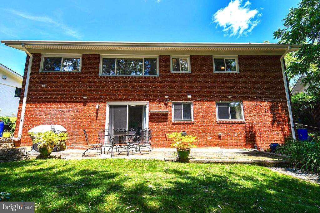 3602 SANDY COURT