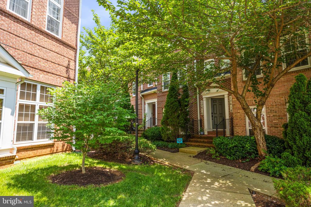 13612 DOVER CLIFFS PLACE Unit: 13612