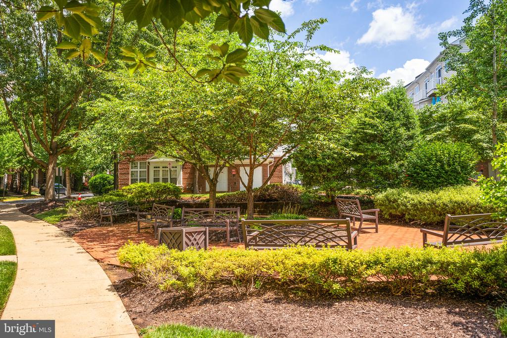 13612 DOVER CLIFFS PLACE Unit: 13612