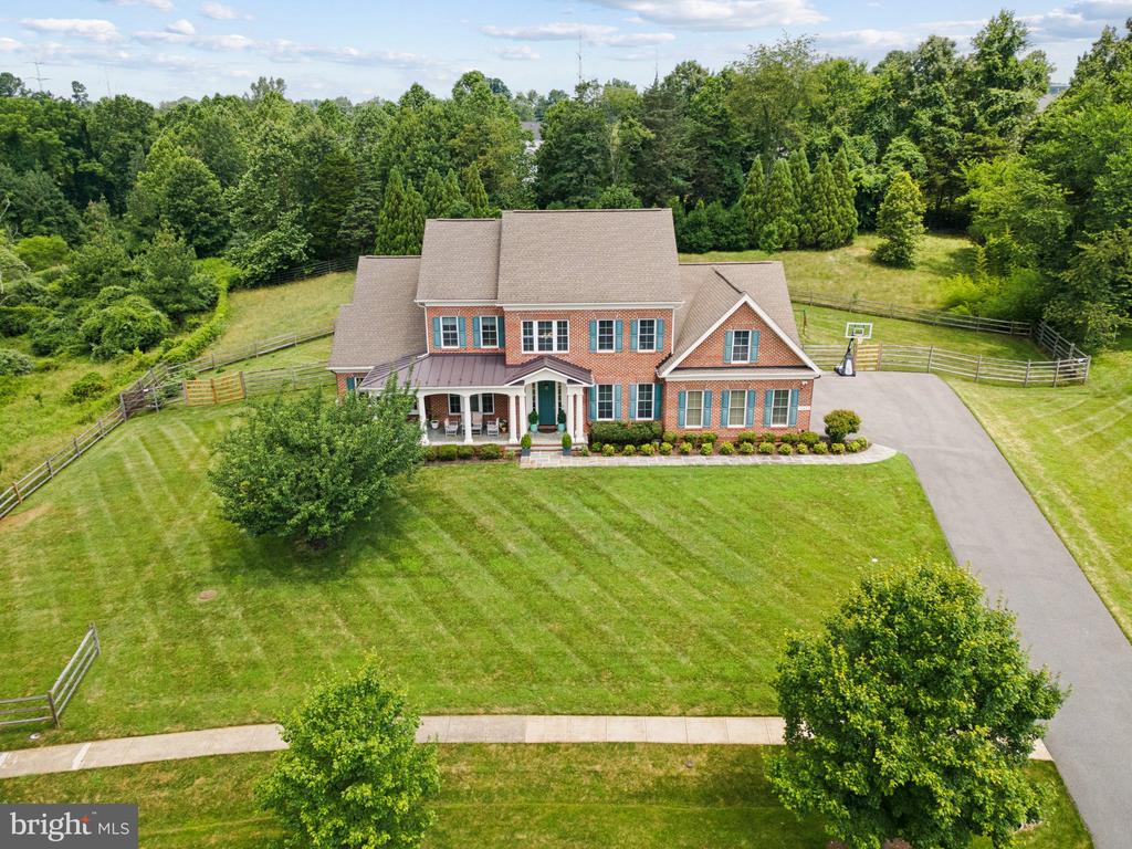 10423 GREY FOX ROAD