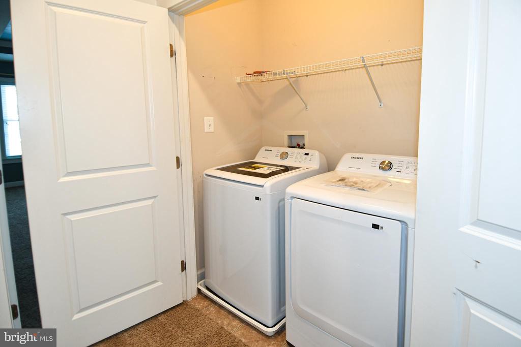 409 HYDRANGEA PLACE