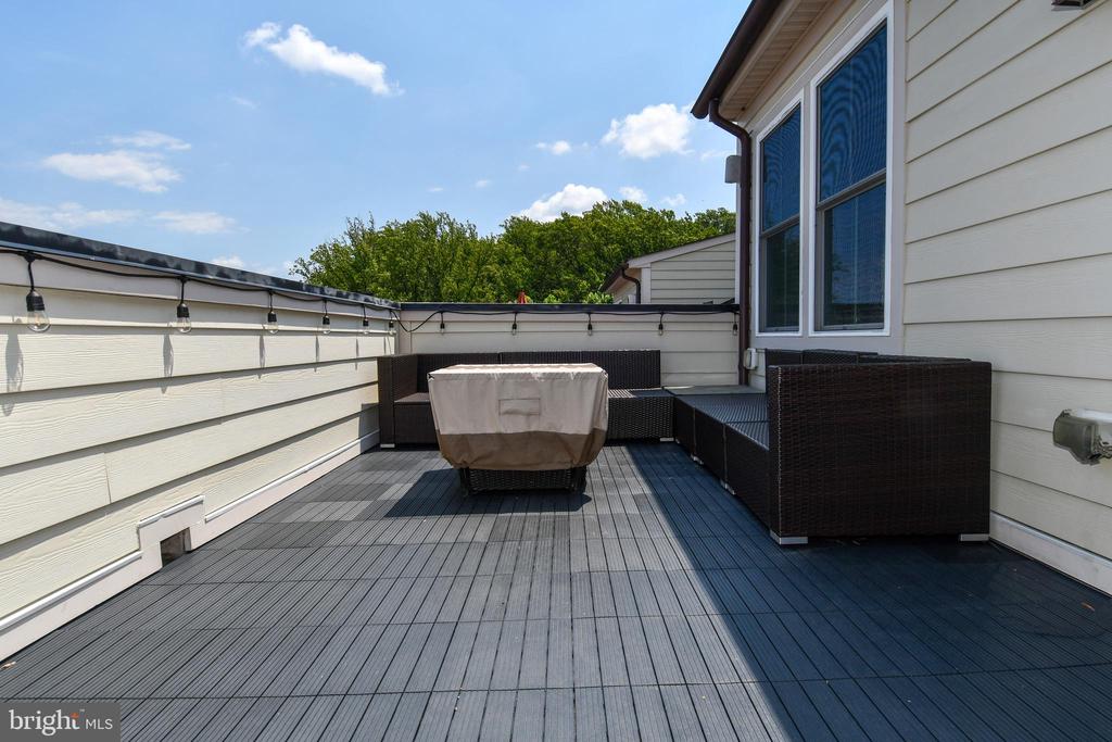 409 HYDRANGEA PLACE