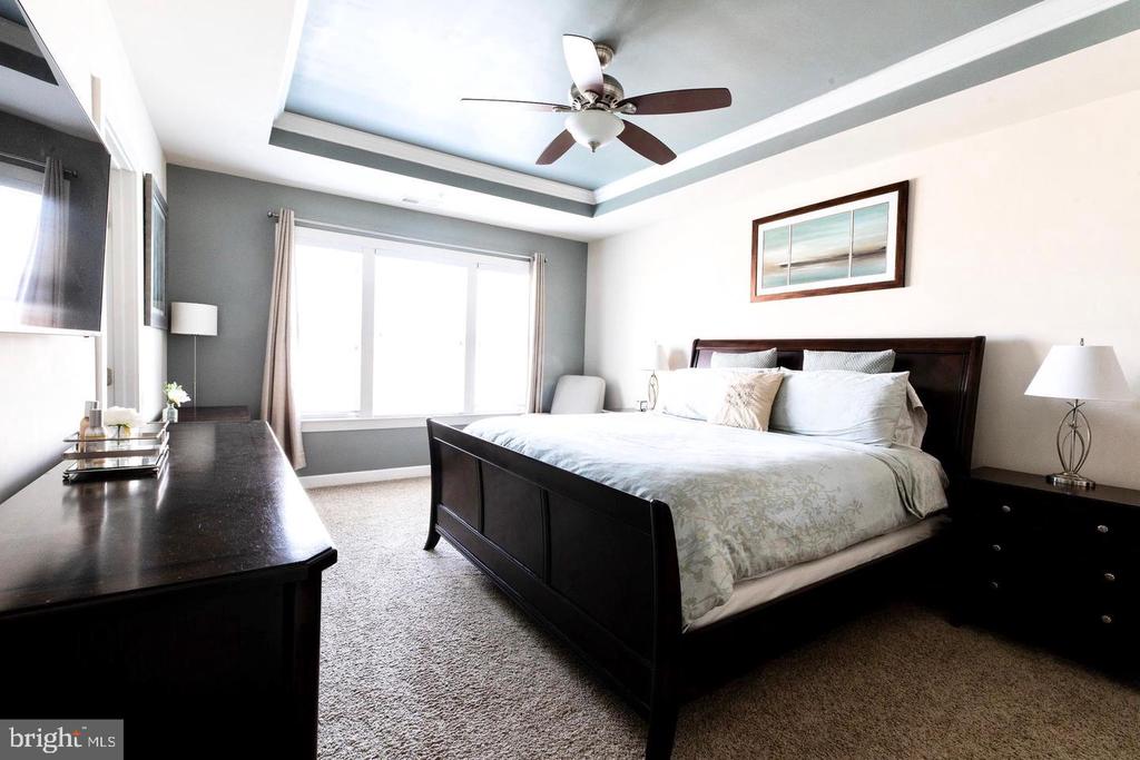 409 HYDRANGEA PLACE