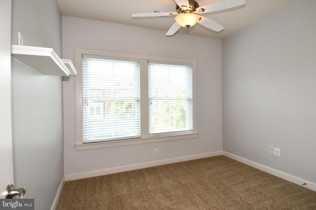 409 HYDRANGEA PLACE