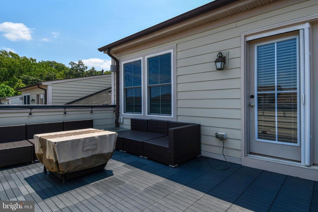 409 HYDRANGEA PLACE