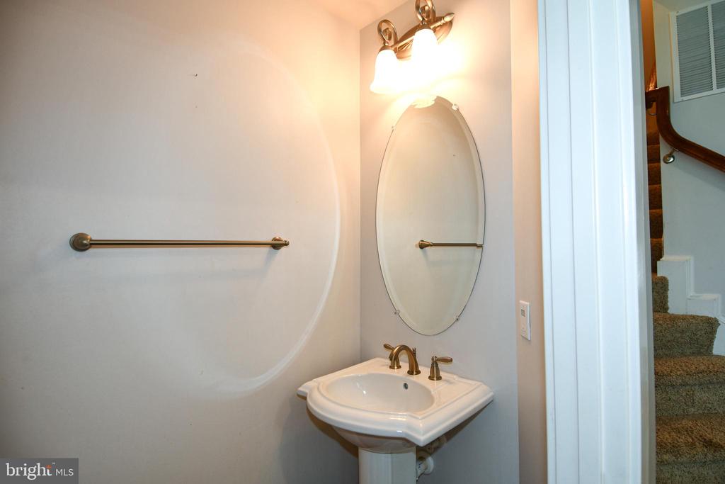 409 HYDRANGEA PLACE