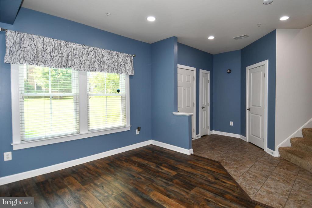 409 HYDRANGEA PLACE