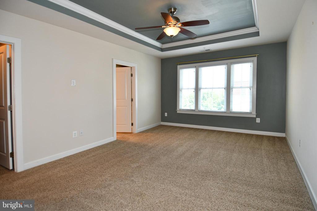 409 HYDRANGEA PLACE
