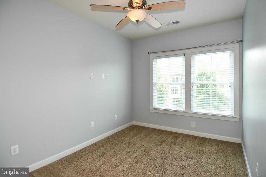 409 HYDRANGEA PLACE