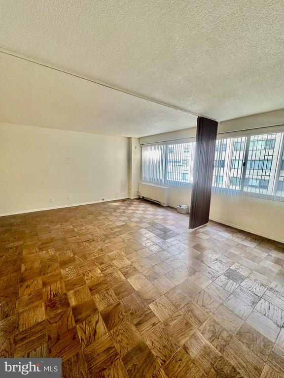 5500 FRIENDSHIP BOULEVARD Unit: 1425N