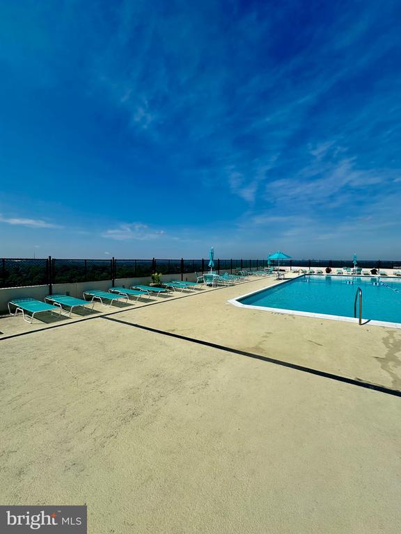 5500 FRIENDSHIP BOULEVARD Unit: 1425N