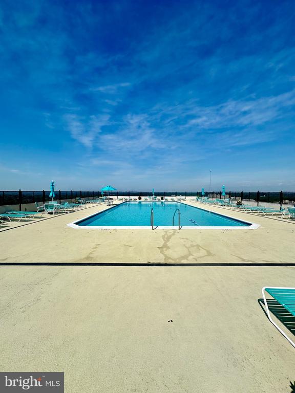 5500 FRIENDSHIP BOULEVARD Unit: 1425N