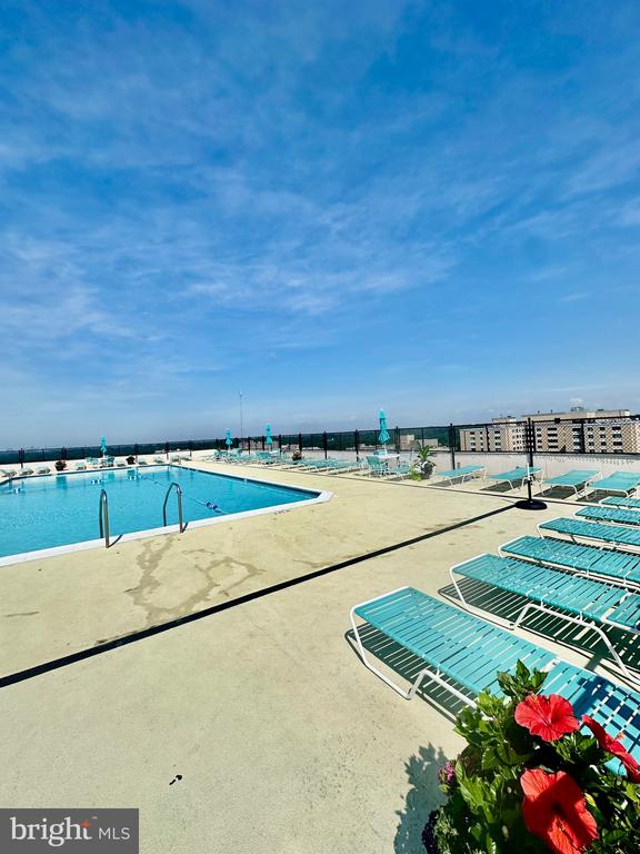 5500 FRIENDSHIP BOULEVARD Unit: 1425N
