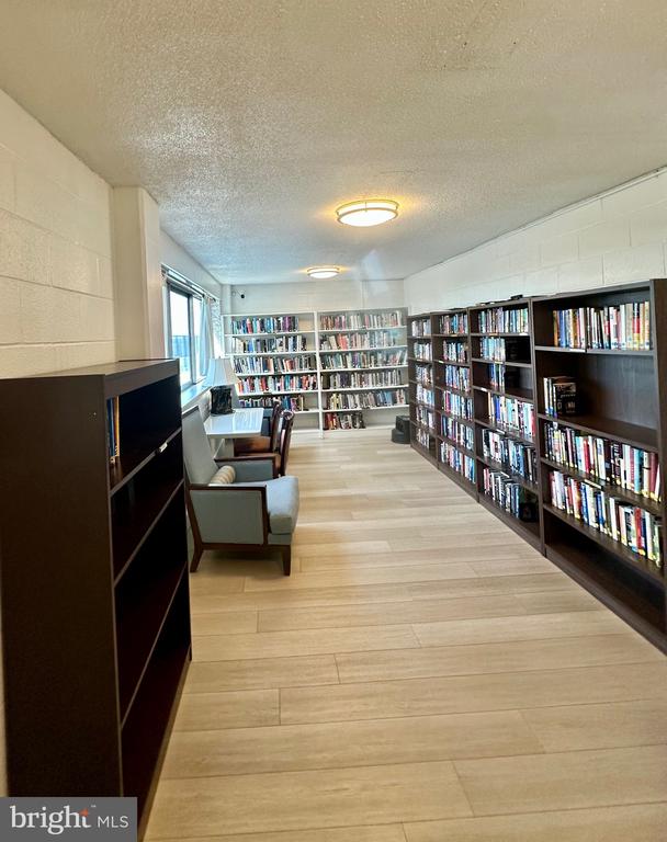 5500 FRIENDSHIP BOULEVARD Unit: 1425N