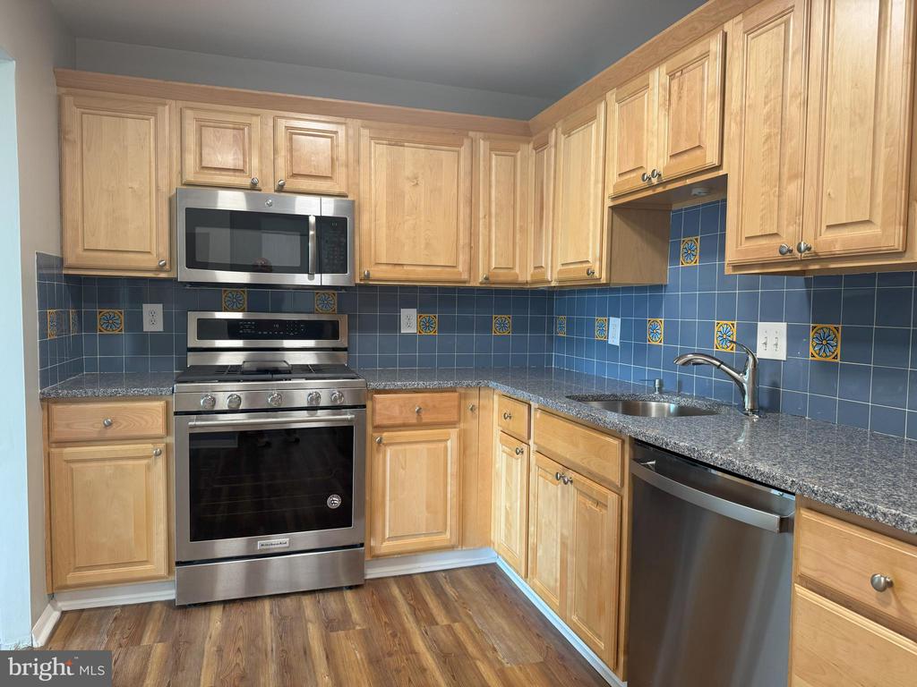 4620 N PARK AVENUE Unit: 805W