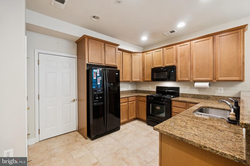 19419 DOVER CLIFFS CIRCLE Unit: 19419
