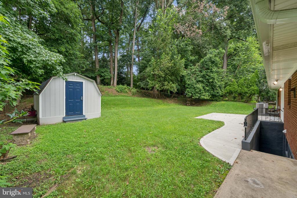 10402 ROYAL ROAD