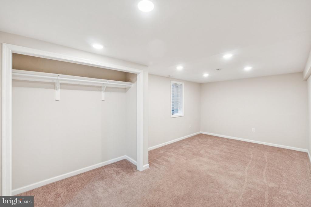 10402 ROYAL ROAD
