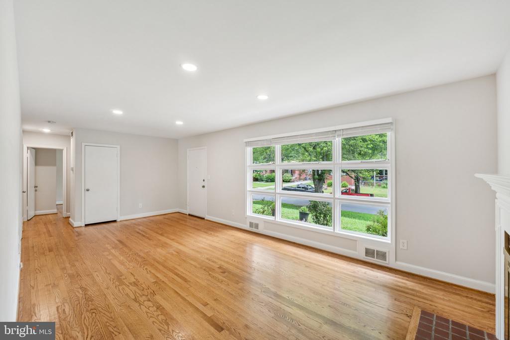 10402 ROYAL ROAD