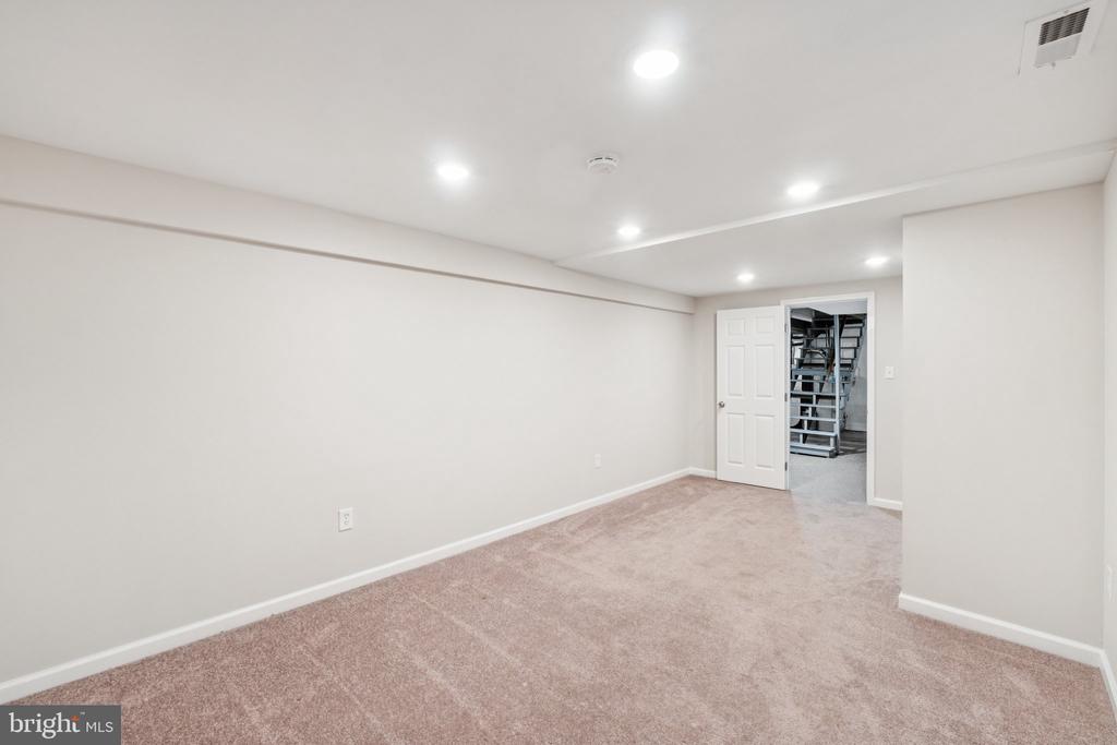 10402 ROYAL ROAD