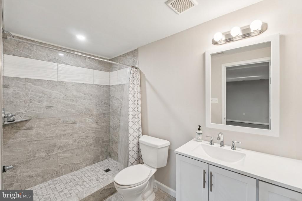 10402 ROYAL ROAD