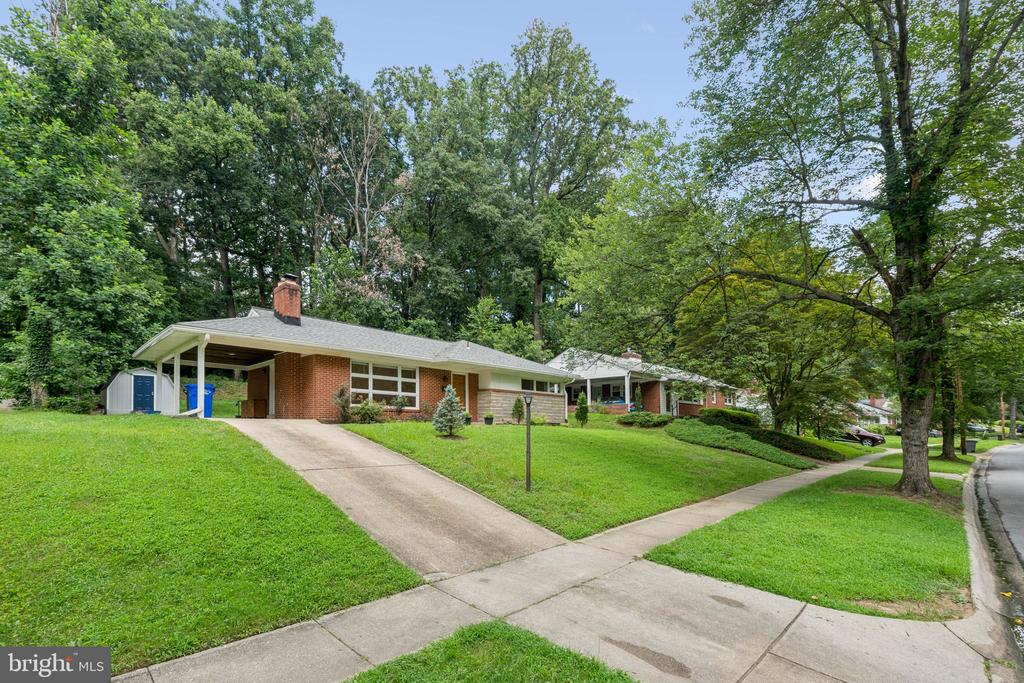 10402 ROYAL ROAD