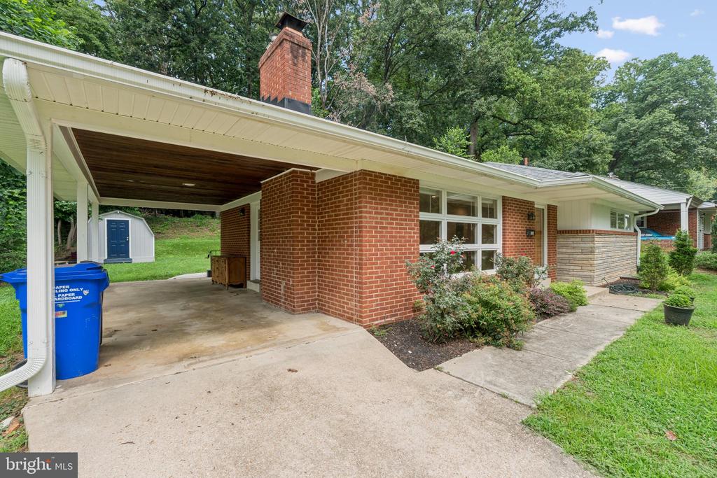 10402 ROYAL ROAD