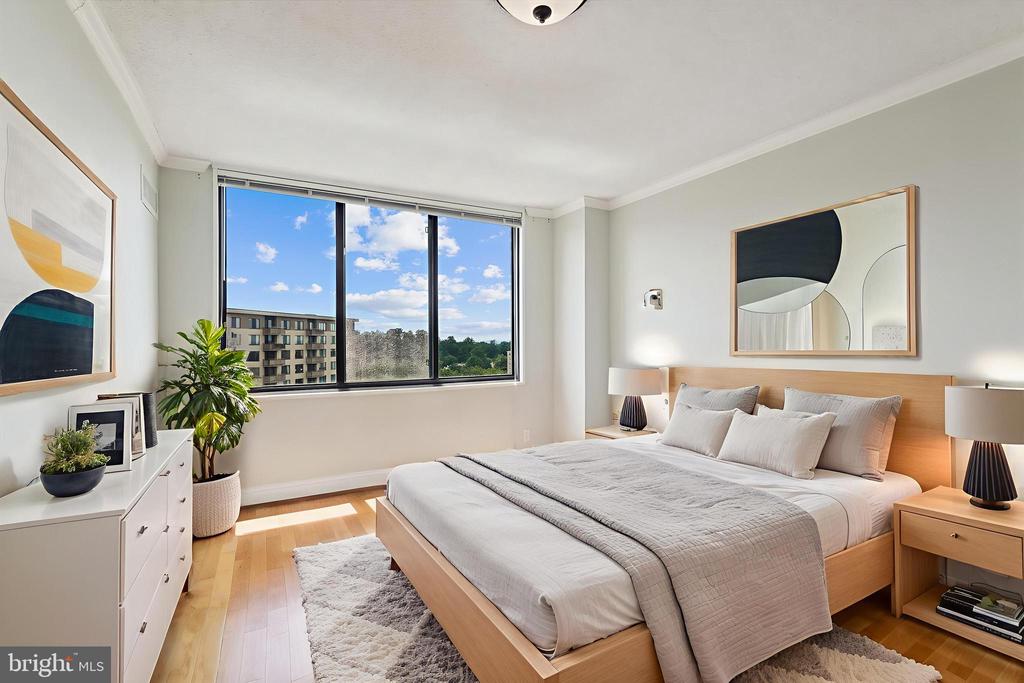5225 POOKS HILL ROAD Unit: 1701N