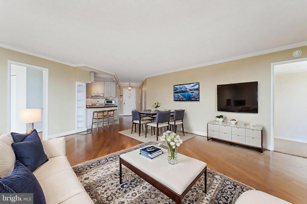 5225 POOKS HILL ROAD Unit: 1701N
