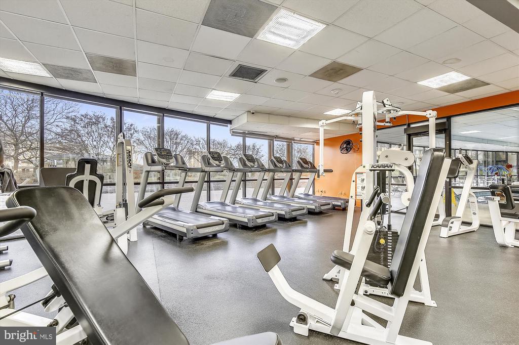 5225 POOKS HILL ROAD Unit: 1701N