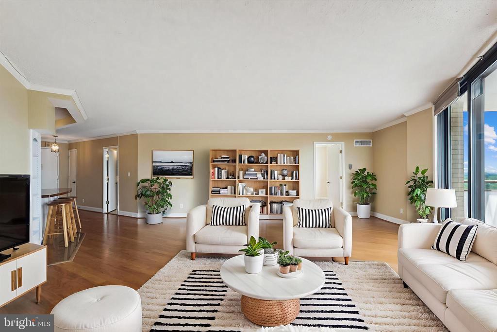 5225 POOKS HILL ROAD Unit: 1701N