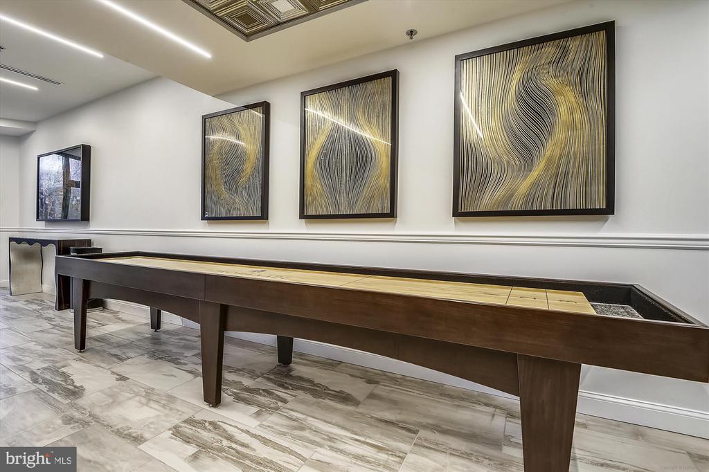5225 POOKS HILL ROAD Unit: 1701N
