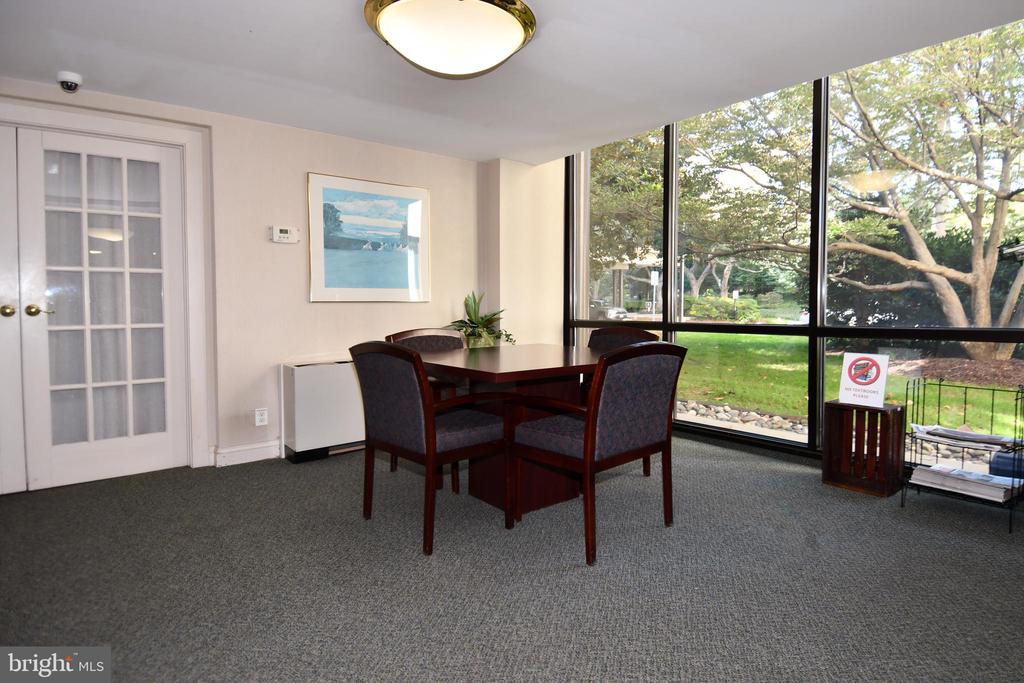 5225 POOKS HILL ROAD Unit: 222N