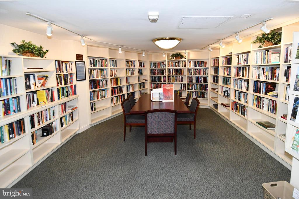 5225 POOKS HILL ROAD Unit: 222N
