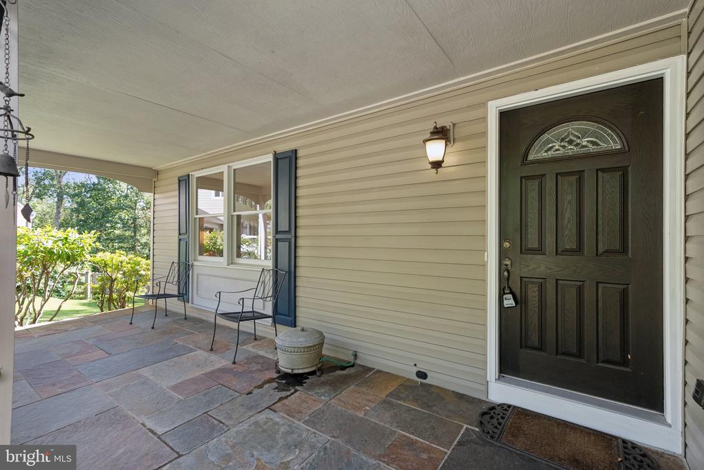14 NEWBURY COURT