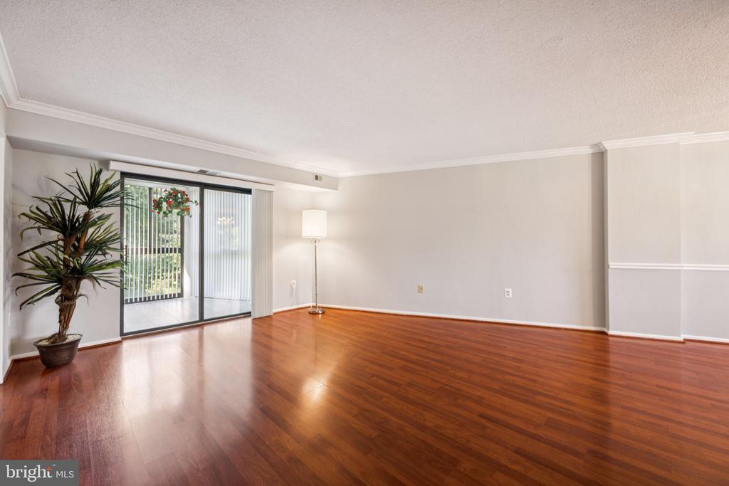 15115 INTERLACHEN DRIVE Unit: 3-626