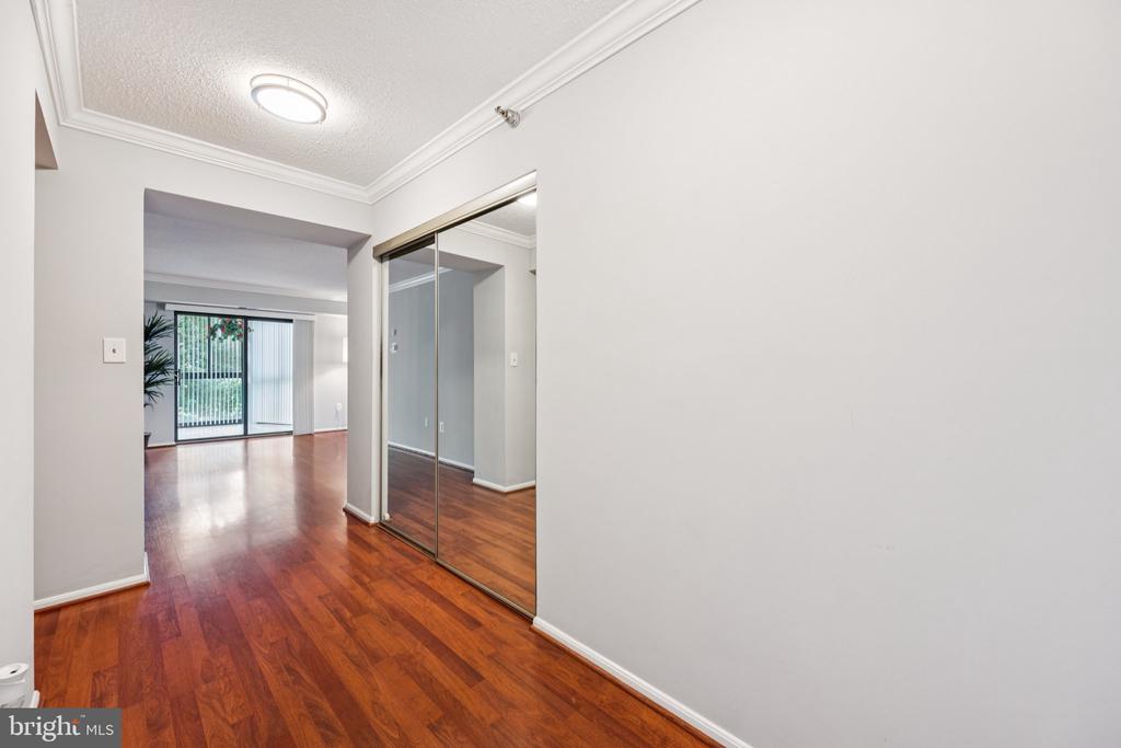 15115 INTERLACHEN DRIVE Unit: 3-626