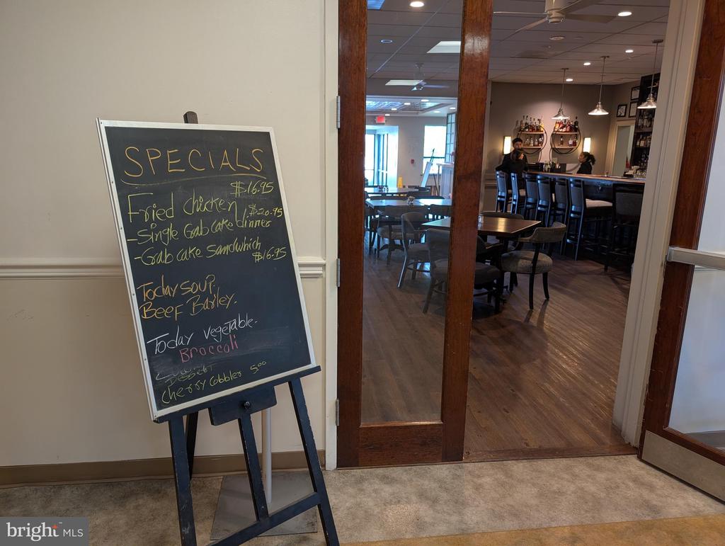 15115 INTERLACHEN DRIVE Unit: 3-626