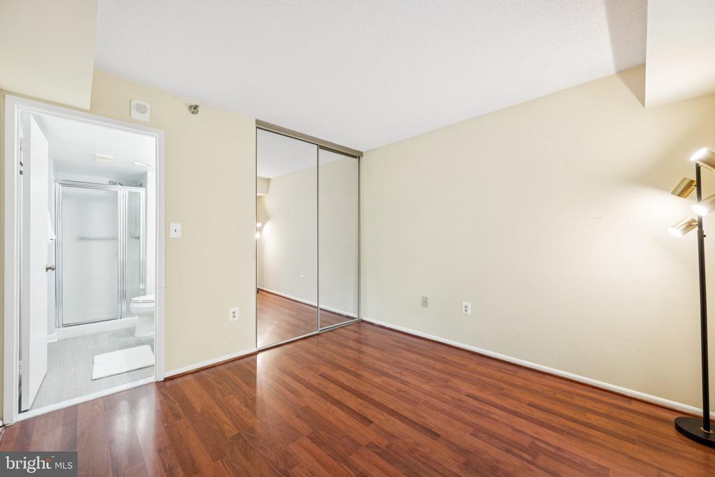 15115 INTERLACHEN DRIVE Unit: 3-626