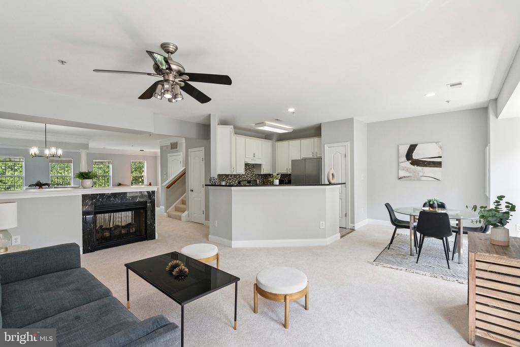 944 ORCHARD RIDGE DRIVE Unit: 200