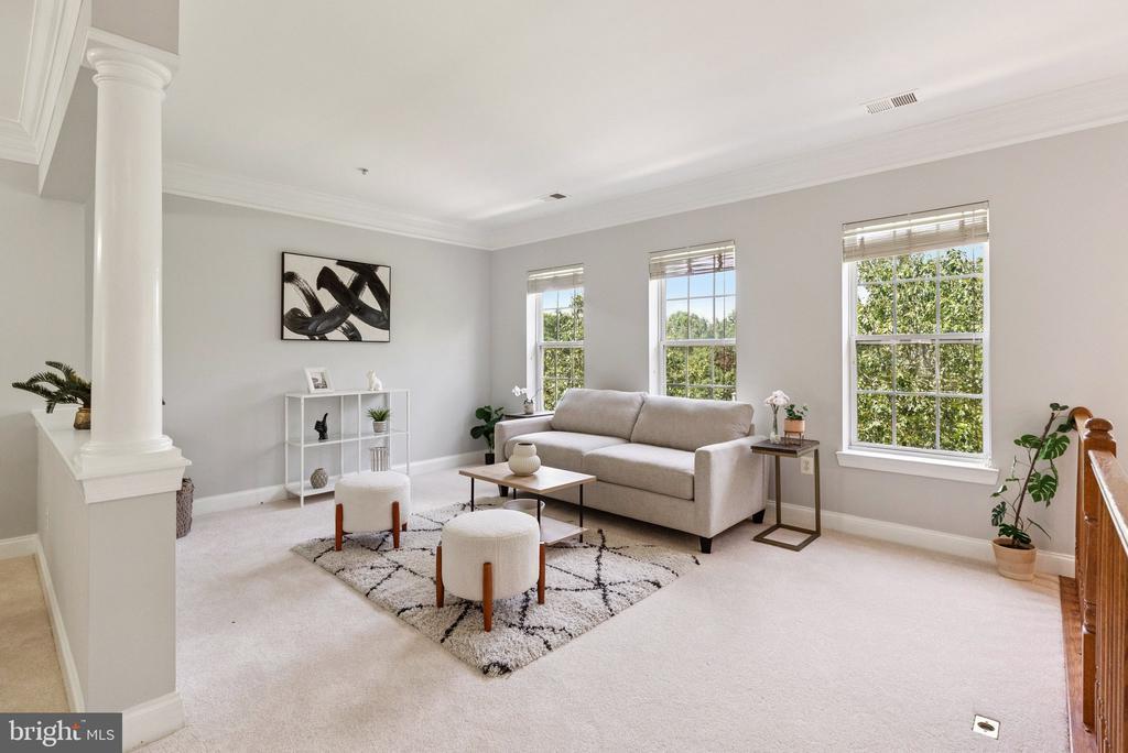 944 ORCHARD RIDGE DRIVE Unit: 200