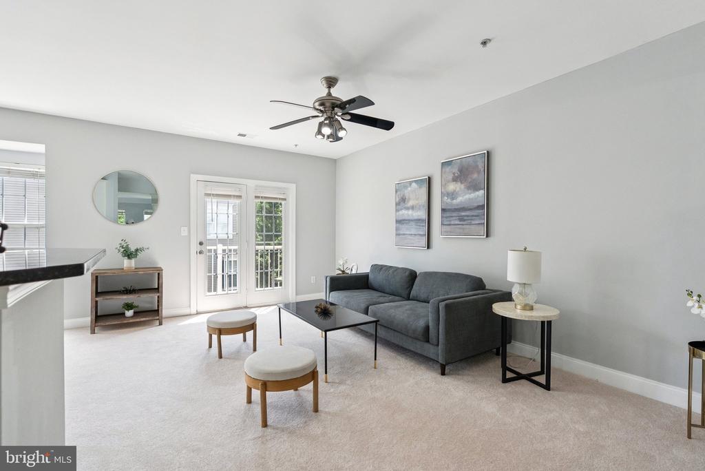 944 ORCHARD RIDGE DRIVE Unit: 200