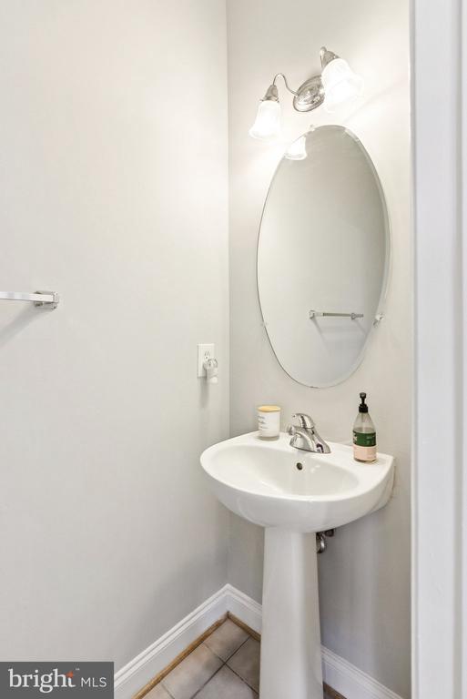 944 ORCHARD RIDGE DRIVE Unit: 200