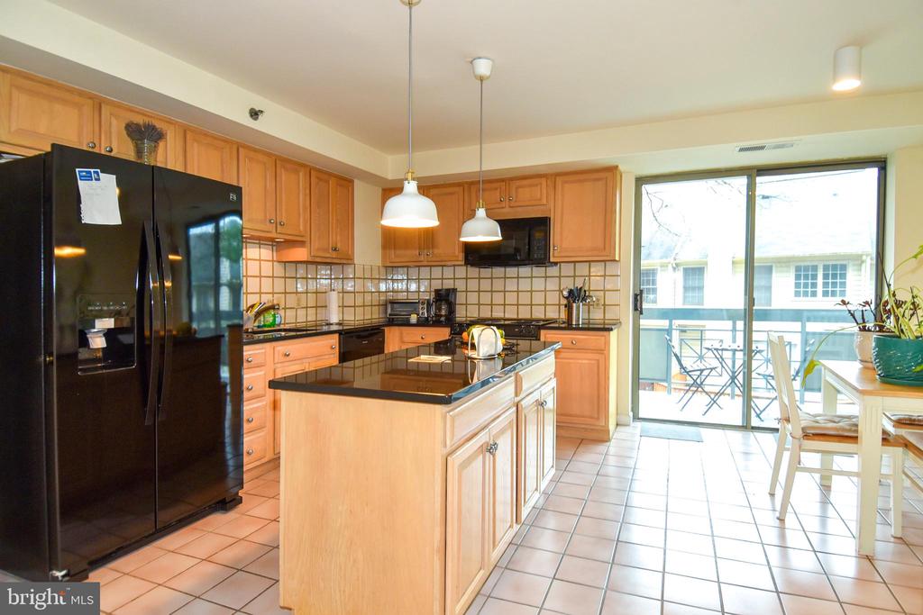 5450 WHITLEY PARK TERRACE Unit: 212