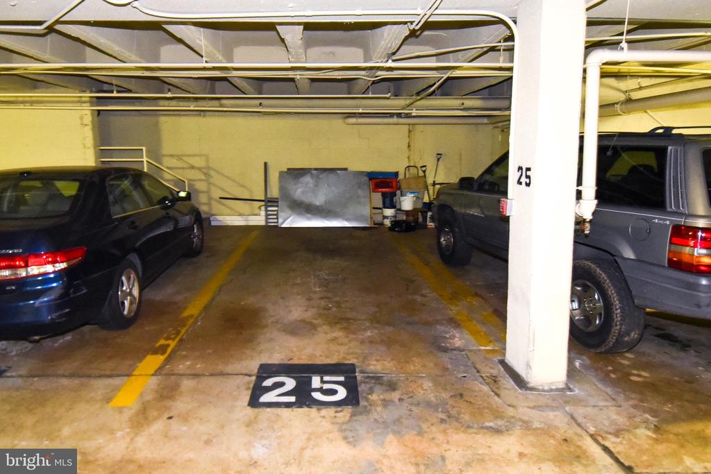 5450 WHITLEY PARK TERRACE Unit: 212