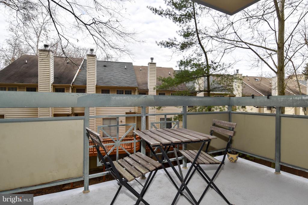 5450 WHITLEY PARK TERRACE Unit: 212