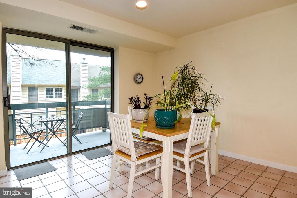5450 WHITLEY PARK TERRACE Unit: 212