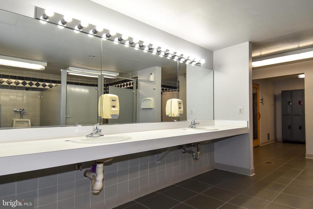 5450 WHITLEY PARK TERRACE Unit: 212