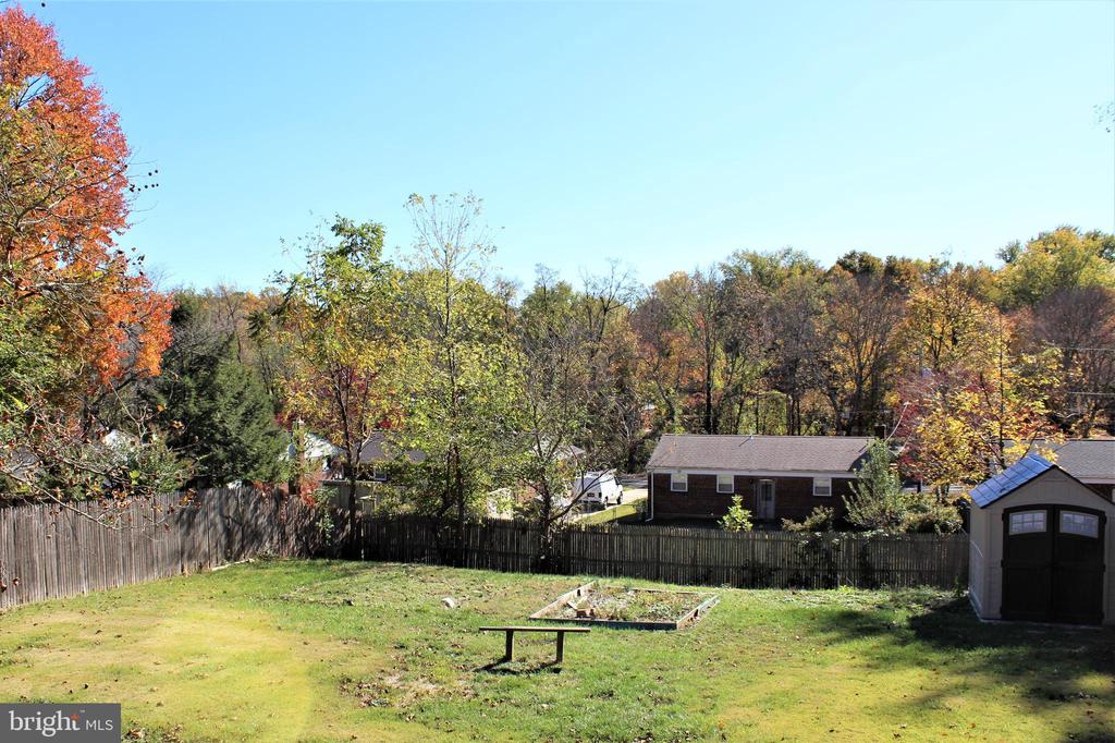 4712 TOPPING ROAD